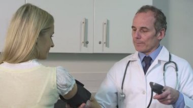 Doktor kontrol darbe izleme