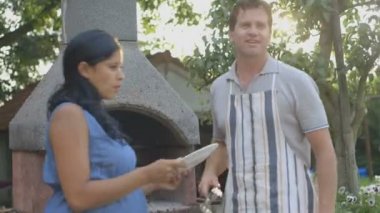 Bir Barbekü zevk çift