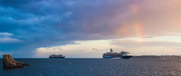 Pôr Sol Arco Íris Sobre Ferries Cruzeiro Torquay Devon Inglaterra — Fotografia de Stock