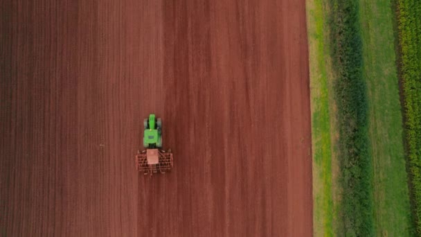 Trabajo Campo Tractor Dron Devon Inglaterra Europa — Vídeos de Stock