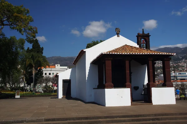 Igreja no Parque de Santa Catarina, Funchal, Madeira, Portugal, Europa — Fotografia de Stock