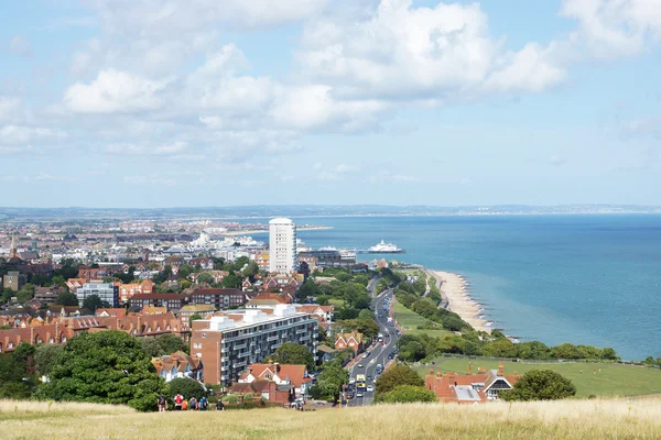 Vista del Eastbourne desde Cliff Edge, Inglaterra, Reino Unido, EUROPA — Foto de Stock
