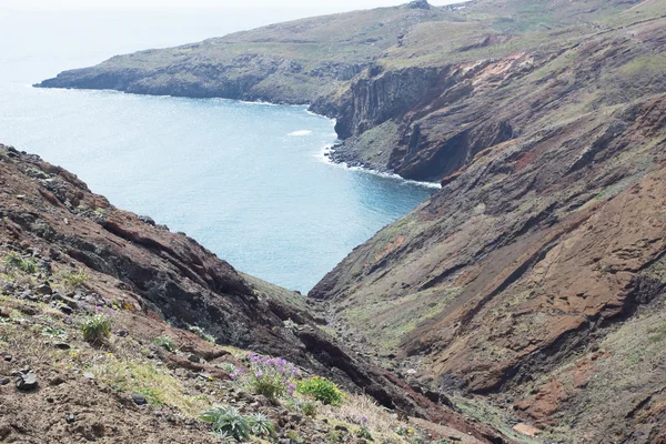 El sendero hacia el Cabo de Ponta de Sao Lourenco, Madeira, Portugal, Europa —  Fotos de Stock