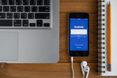 Chiangmai, Tayland-Haziran 2, 2015:Facebook bir online sosyal n olduğunu