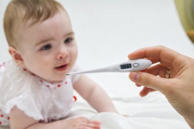 küçük çocuk tıp termometre fever sağlık