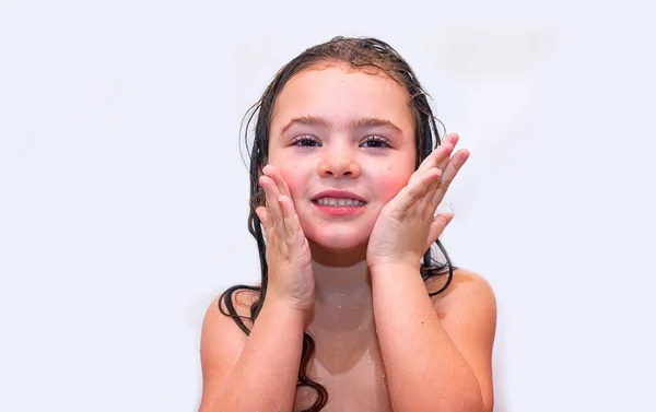 A little girl taking a bath by her own — Stock Photo, Image