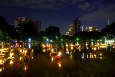 Bangkok Tayland 6 Kasım 2014 - yumru Loy krathong Festivali