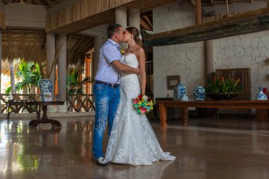 Romantik seyahat yürüme Çift