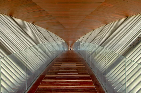 İç Bina. Çekici Phasan Parkı. Chao Phraya Nehri 'nin Kökeni. Nakhon Sawan Tayland.