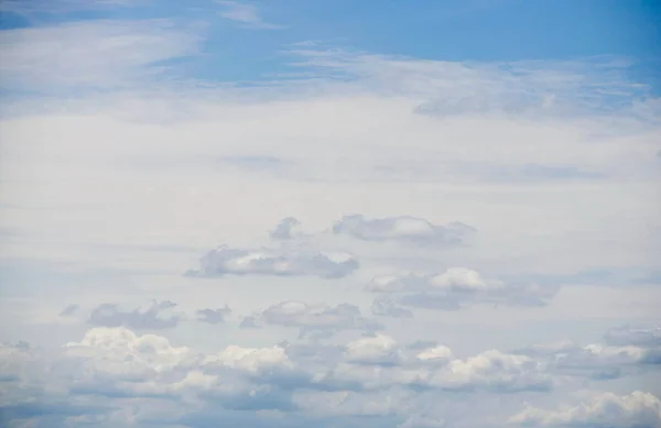 Céu Azul Com Nuvens Fundo Textura — Fotografia de Stock
