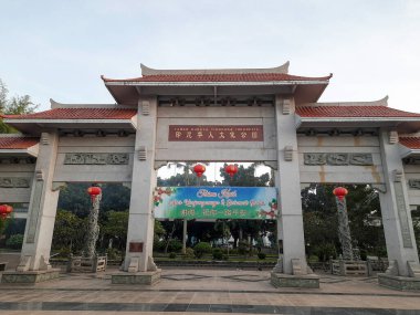 Çin 'in büyük kapısı bir geçit gibi.