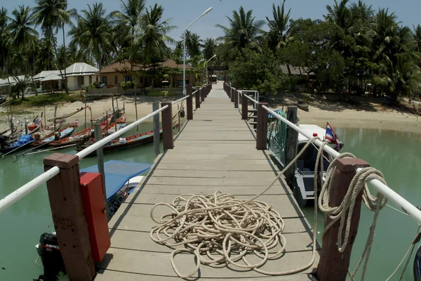 Pier na ilha Koh Samui, Tailândia . — Fotografia de Stock