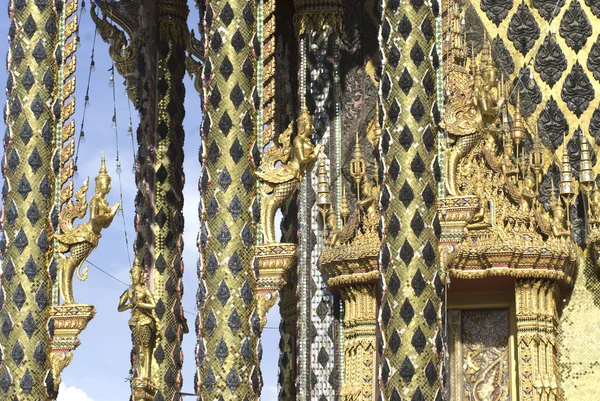 Thai art in pole at Church. — Stock Photo, Image