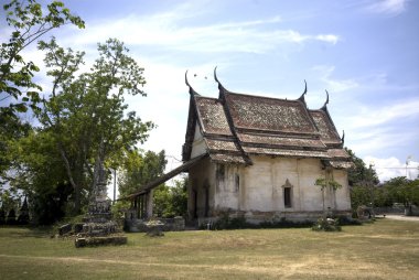 Antik tapınak kilisede 
