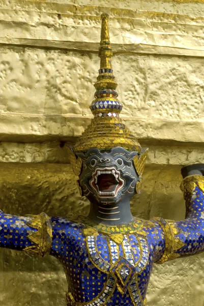 Umění z obří socha v thajském chrámu . — Stock fotografie