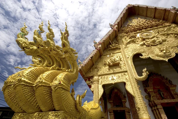 Naga front  at Thai church in temple. — Stock Photo, Image