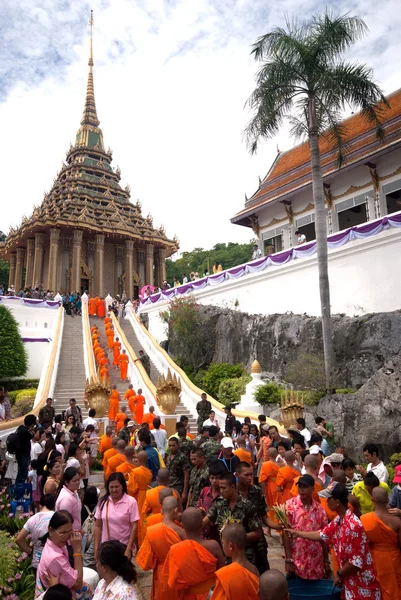 "Tak Bat Dok Mai "Merit Flower Festival in Thailand. — Stockfoto