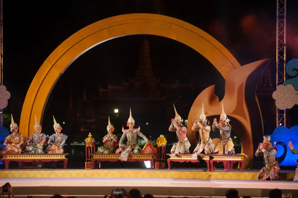 Khon è tradizionale danza drammatica arte del classico thailandese mascherato in Thailandia . — Foto Stock