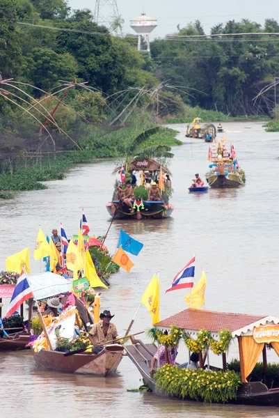 Lad Chado Candle Floating Festival, Tailandia . — Foto de Stock