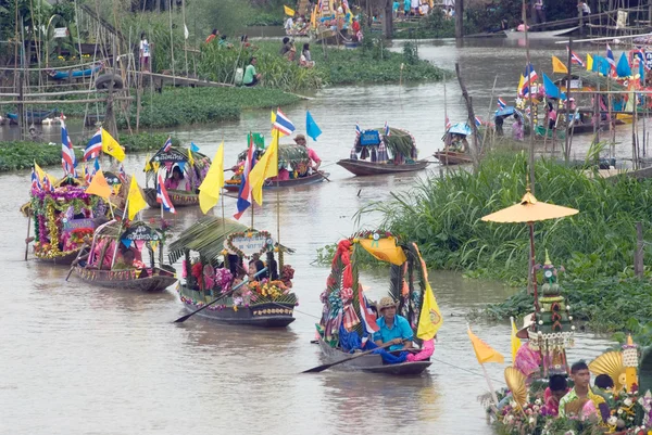 Lad Chado Candle Floating Festival, Thaïlande . — Photo