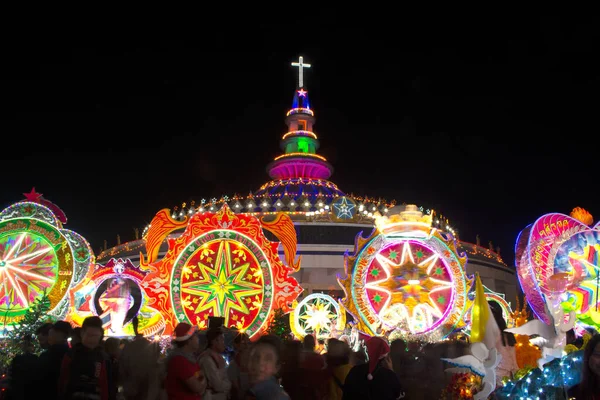 Sakon Nakhon Thailand Dezembro 2018 Comemoração Natal Com Deslumbrante Desfile — Fotografia de Stock