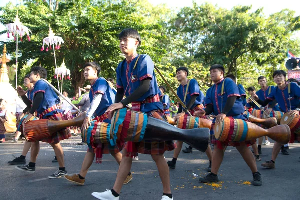 Khon Kaen Thailand November 2019 Unidentified Long Drum Player Hitting — Stock Photo, Image