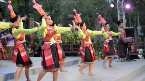 Bangkok Thailand Januar 2019 Eine Unbekannte Tänzerin Ist Der Traditionelle — Stockvideo