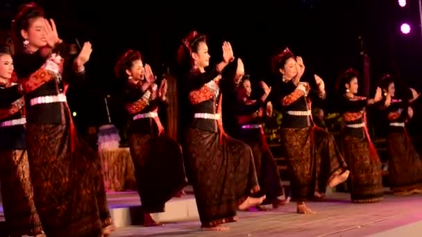 Bangkok Thailand Januari 2019 Niet Geïdentificeerde Danser Noordoosten Traditionele Thaise — Stockvideo