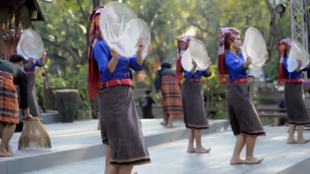 Bangkok Thailand Januari 2019 Niet Geïdentificeerde Danser Noordoosten Traditionele Thaise — Stockvideo