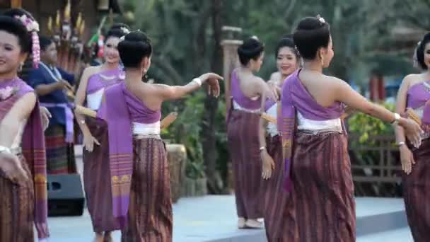Bangkok Tailandia Enero 2019 Bailarín Identificado Baile Tradicional Tailandés Del — Vídeos de Stock