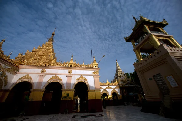 Maha Muni Pagoda w mieście Mandalaj, Myanmar. — Zdjęcie stockowe