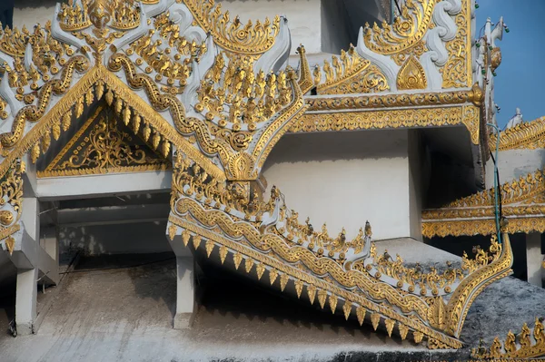 Myanmar sztuki na Maha Muni Pagoda. — Zdjęcie stockowe