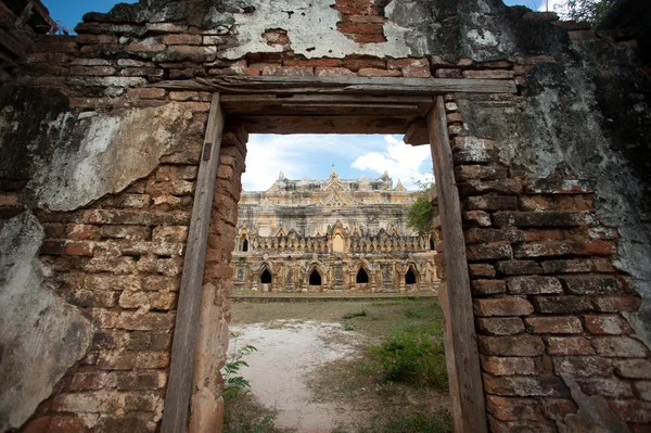 Maha Aung Mye Bon Zan klooster. — Stockfoto