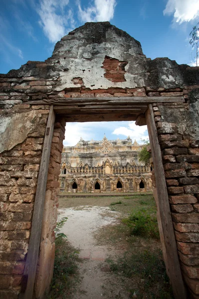 Maha Aung Mye Bon Zan klooster. — Stockfoto