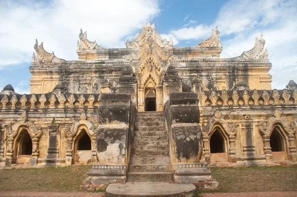 Maha Aung Mye Bon Zan klooster. — Stockfoto