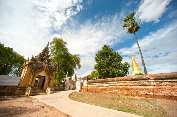 Maha Aung Mye Bon Zan klasztor. — Zdjęcie stockowe