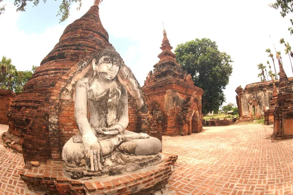 Complejo de pagoda de Yadana Hsemee . — Foto de Stock