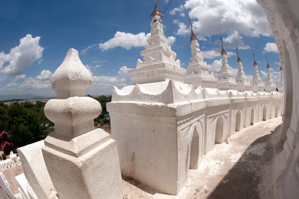 Hsinbyume Pagoda w Myanmarze. — Zdjęcie stockowe