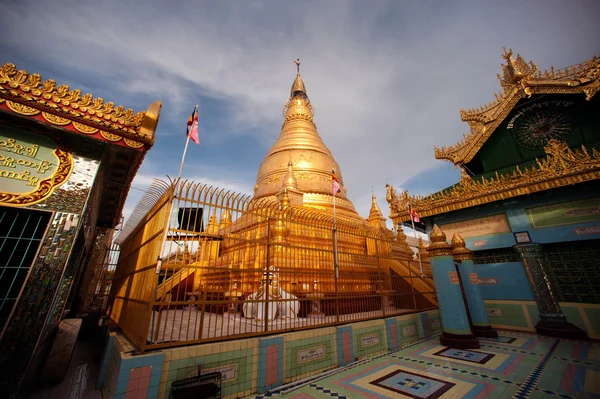 Soon U Pone Nya Shin Pagoda,Myanmar. — Stock Photo, Image