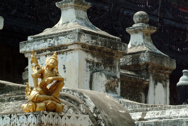 Shwenandaw klášter v Mandalay, Myanmar. — Stock fotografie
