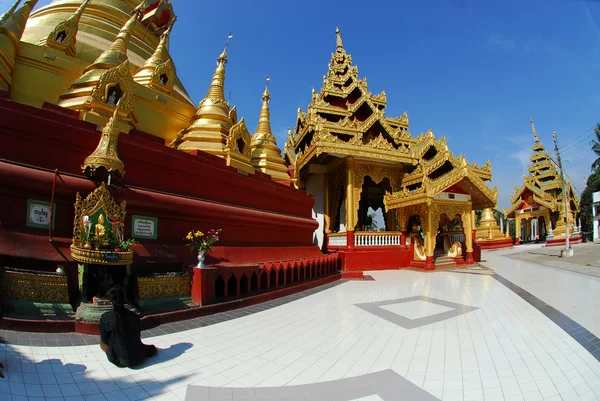 Pagode Shwemawdaw Paya em Hongsawaddy, Mianmar . — Fotografia de Stock