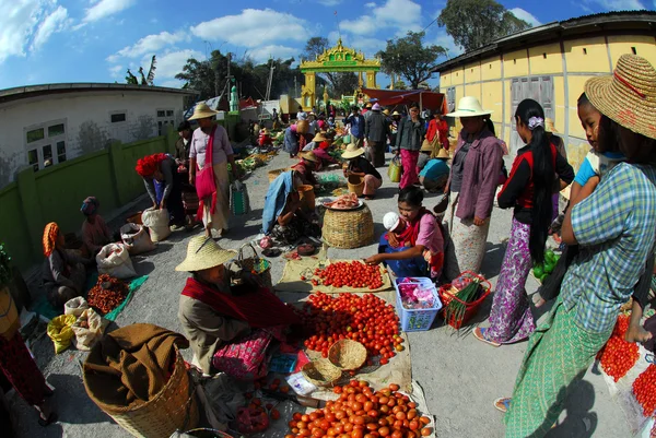 Tradiční ranní trh Myanmar. — Stock fotografie