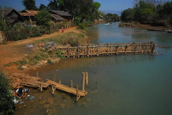 Kanál v krajině, Myanmar. — Stock fotografie