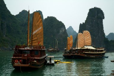 Halaongbay, Vietnam için önemsiz gemi.