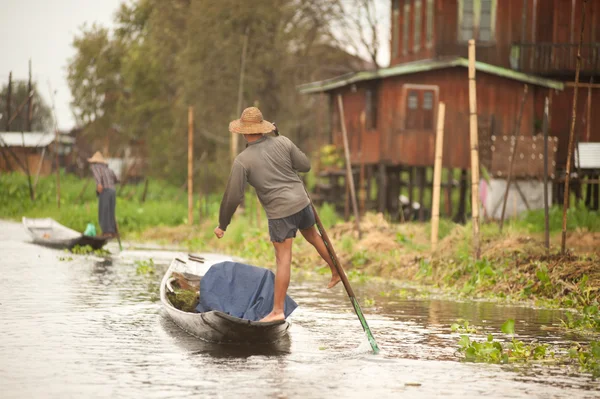 Life in Inle lake,Myanmar. — Stock Photo, Image