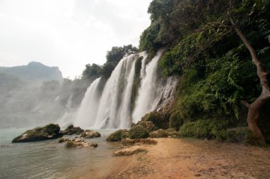 Ban Gioc şelale Vietnam.