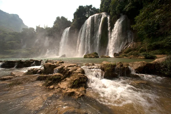 Ban Gioc waterfall in Vietnam. — Stock Photo, Image