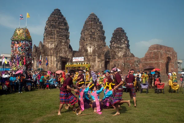 Tayland maymun parti geleneksel Tay dans. — Stok fotoğraf