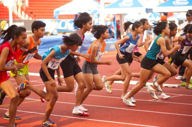 1500 m.in Tayland açık Atletizm Şampiyonası 2013.