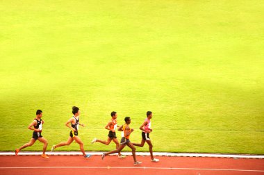 5000 m.in Tayland açık Atletizm Şampiyonası 2013.